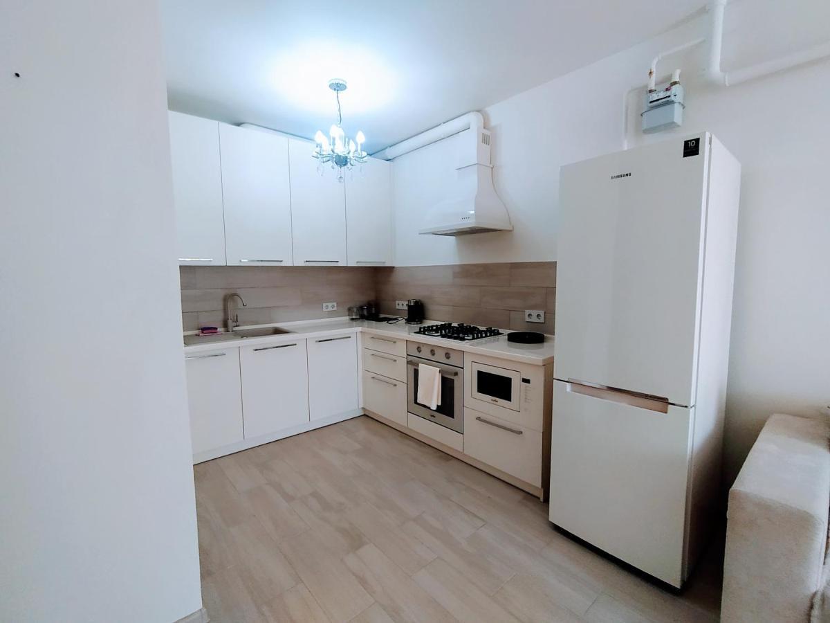 Vanilla Vip Apartment 利沃夫 外观 照片