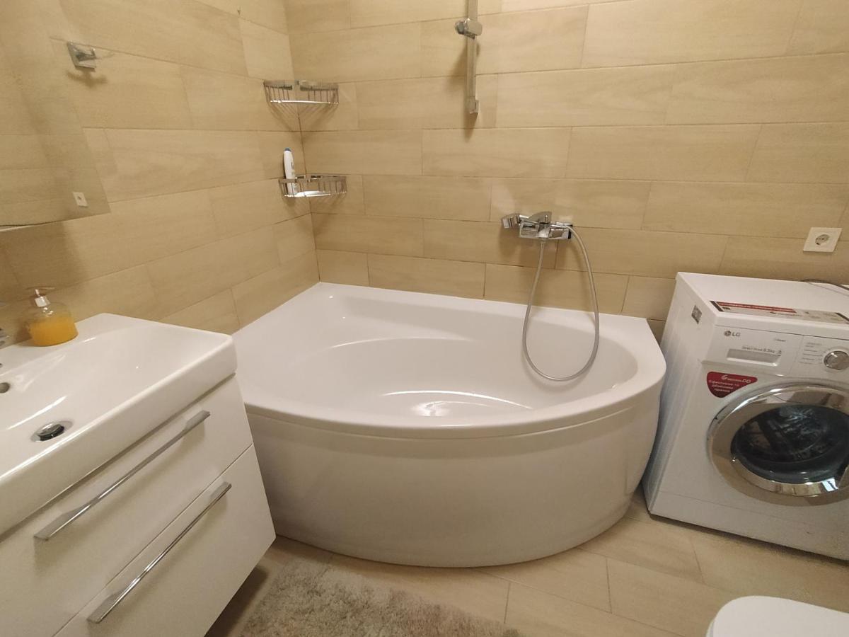 Vanilla Vip Apartment 利沃夫 外观 照片